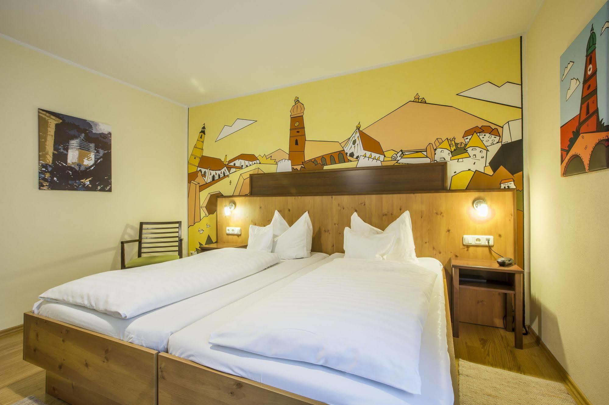 אמברג Hotel Brunner מראה חיצוני תמונה