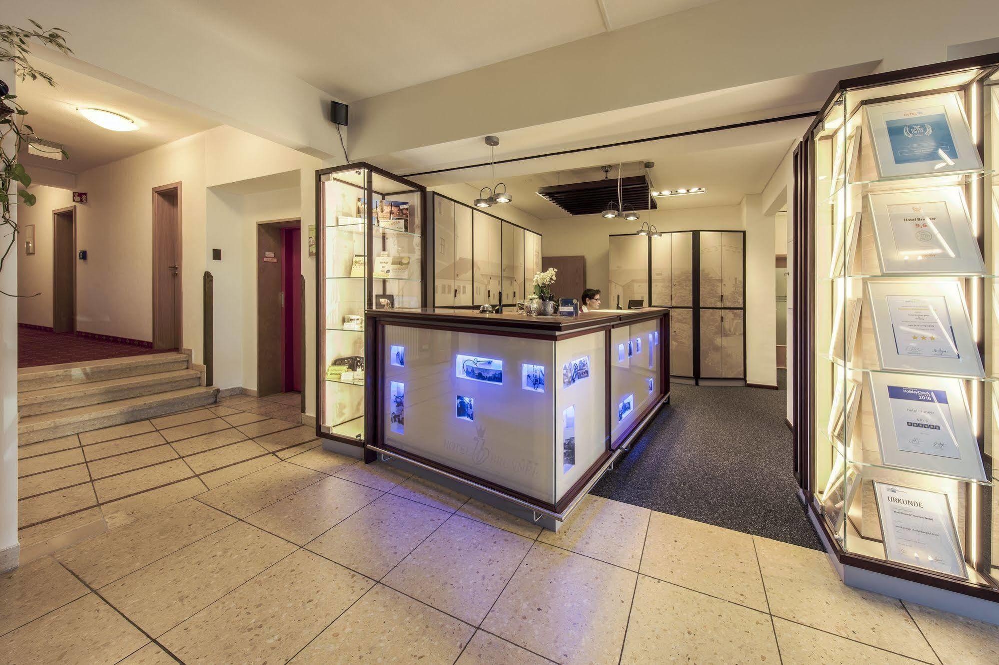 אמברג Hotel Brunner מראה חיצוני תמונה