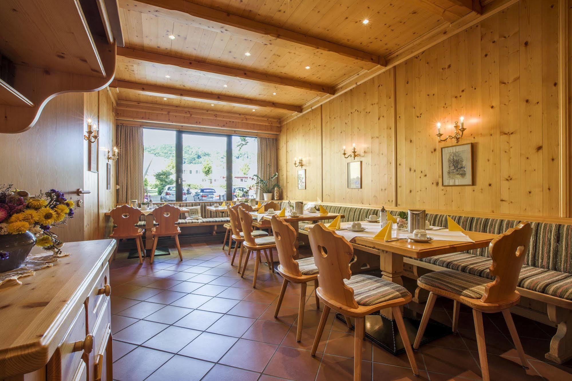 אמברג Hotel Brunner מראה חיצוני תמונה