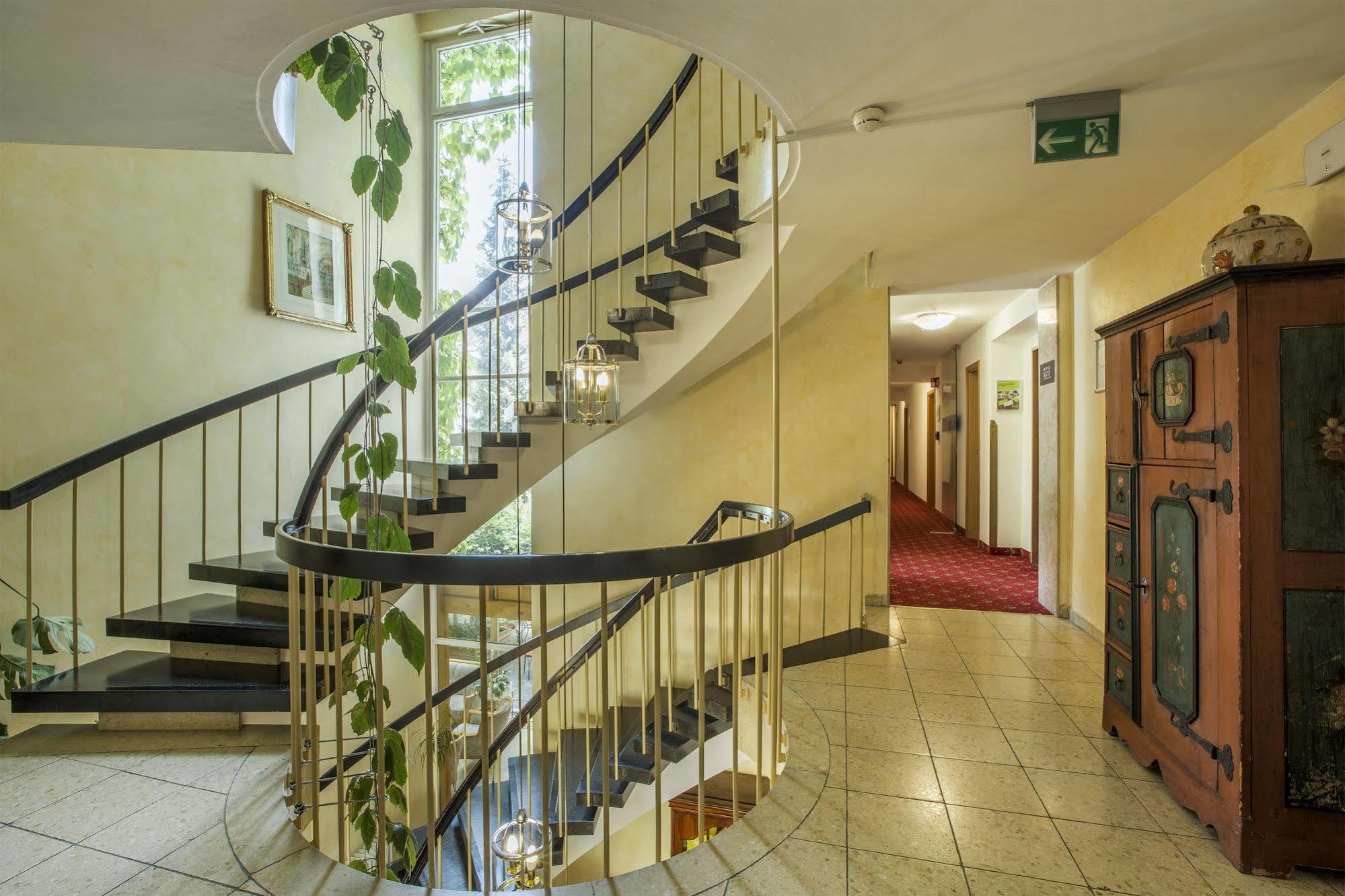 אמברג Hotel Brunner מראה חיצוני תמונה