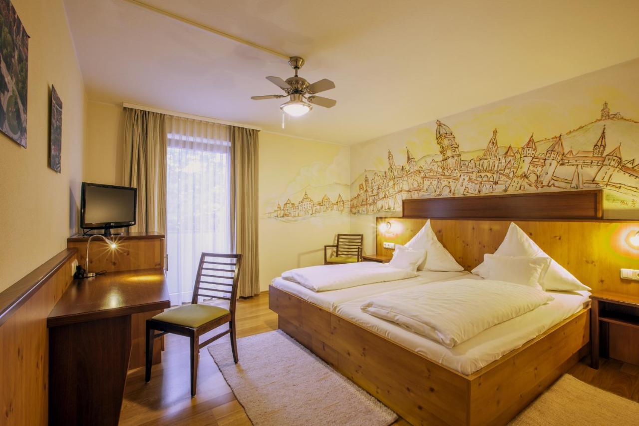 אמברג Hotel Brunner מראה חיצוני תמונה