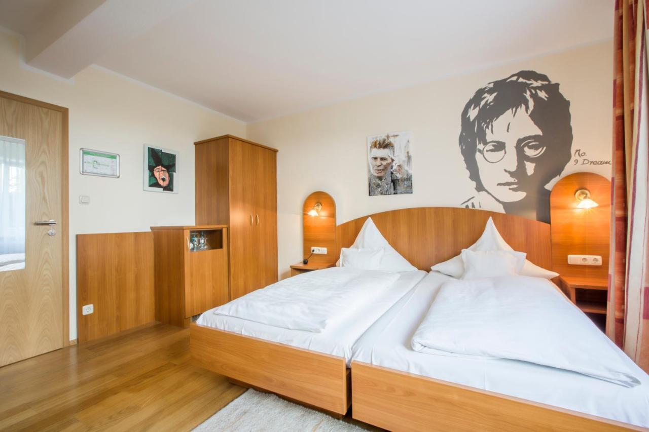 אמברג Hotel Brunner מראה חיצוני תמונה